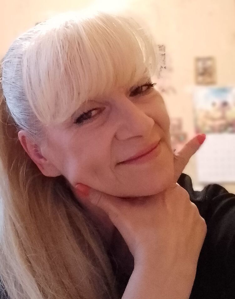  54042511  Lana, 58 ,    -