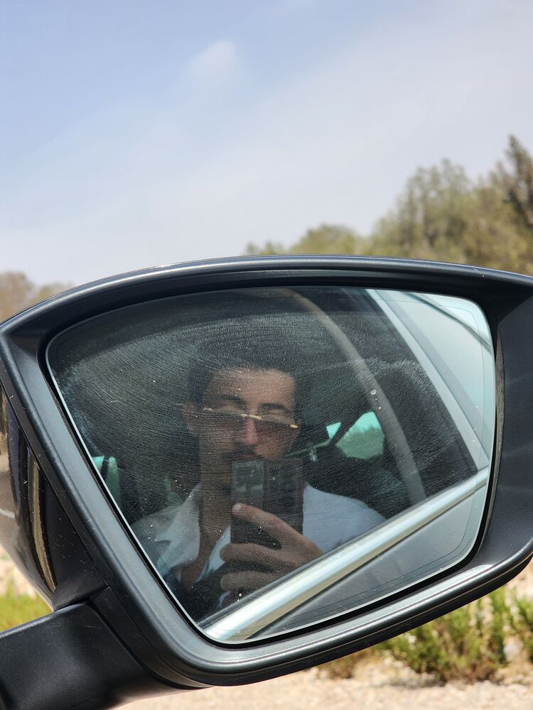  53505631  Mouslim, 24 ,    