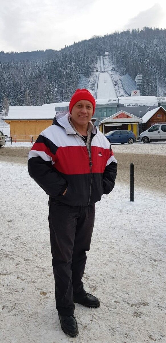  14582211  Andrzey, 51 ,    