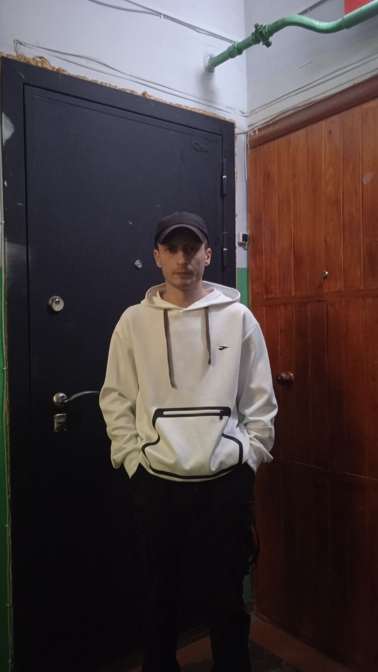  44283011  , 32 ,    