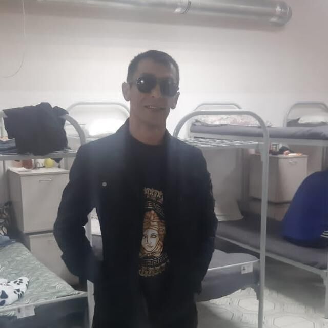  43545901  Guran, 43 ,    