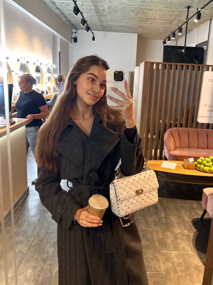  ,   , 28 ,     , c 