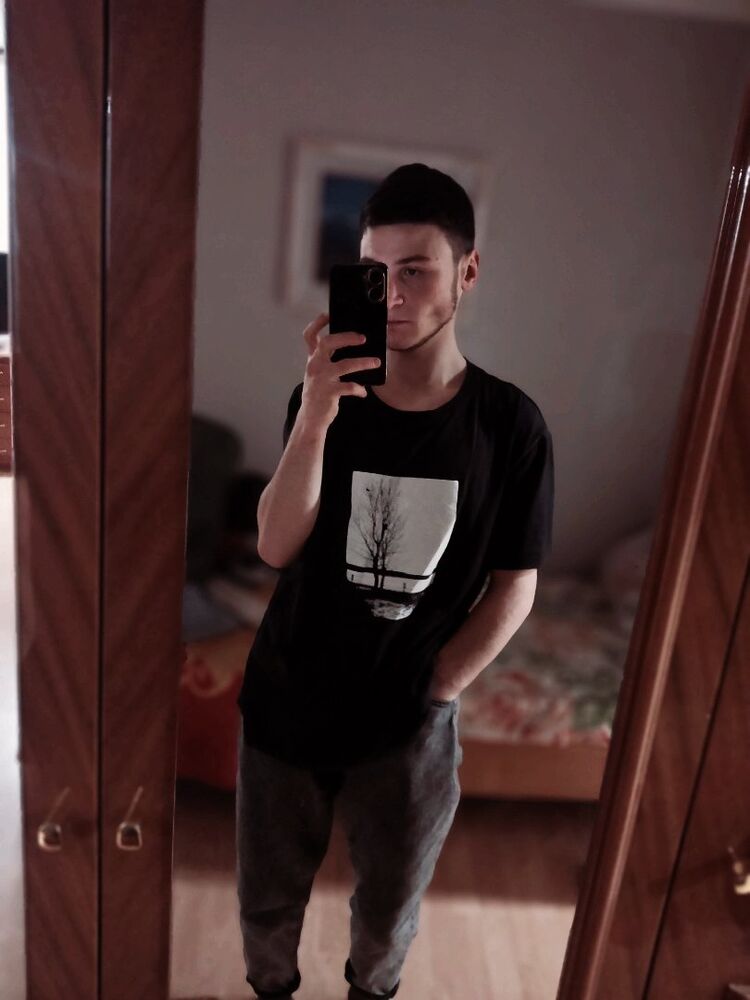  40094551    , 21 ,    