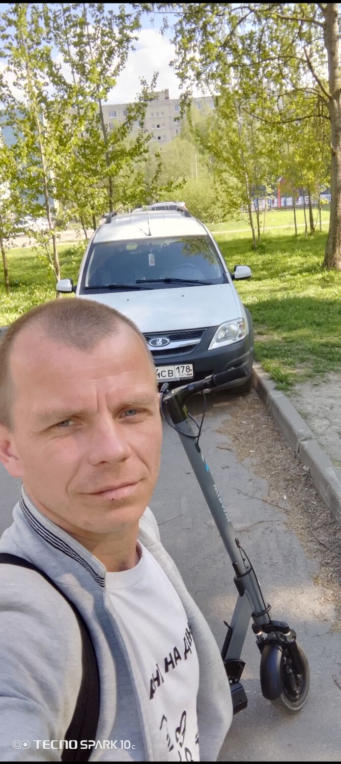 48566651  Rostislav, 40 ,    -