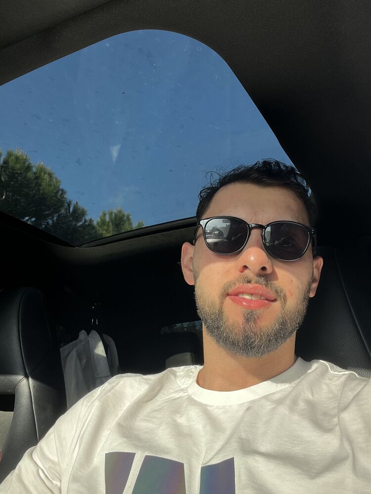  Aydin,   Fatih, 28 ,   ,   