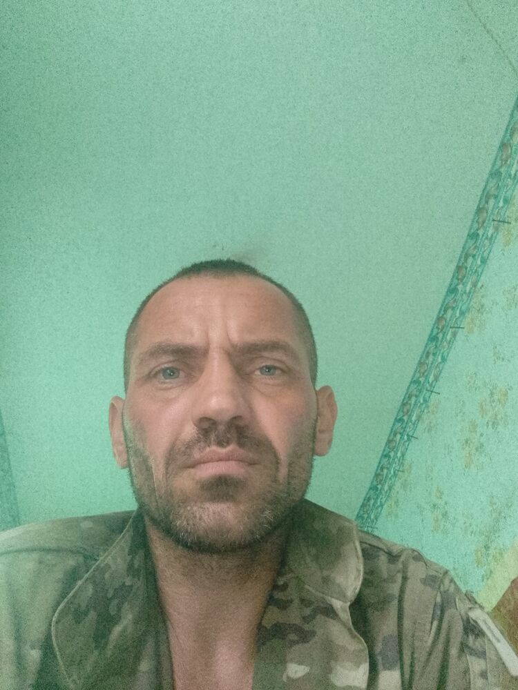  40822971  , 44 ,    
