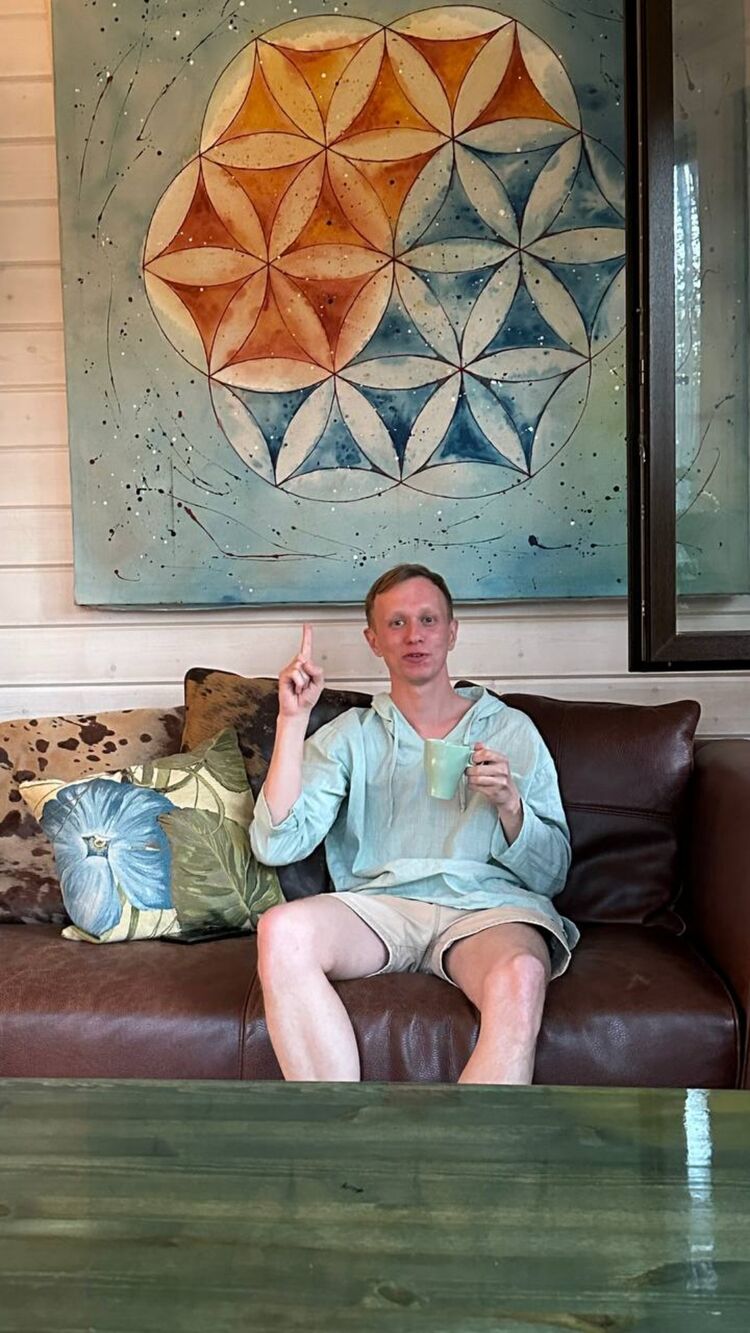  44442551  , 33 ,    -