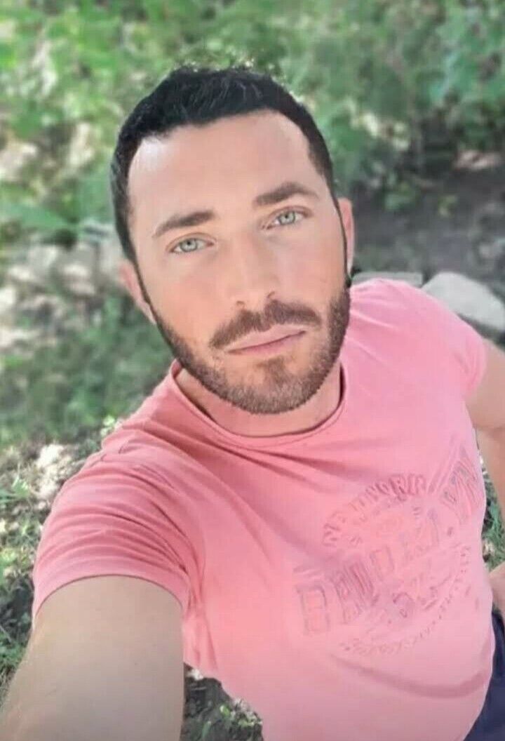  36764871  Romeo, 37 ,    