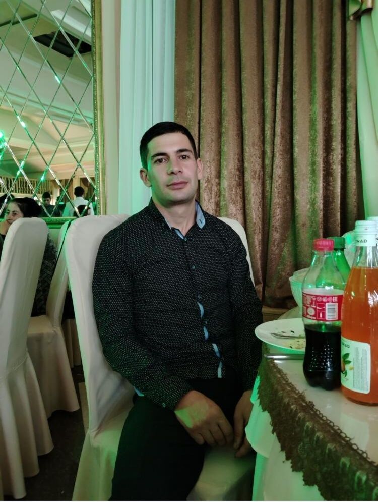  ,   Narek, 28 ,   ,   