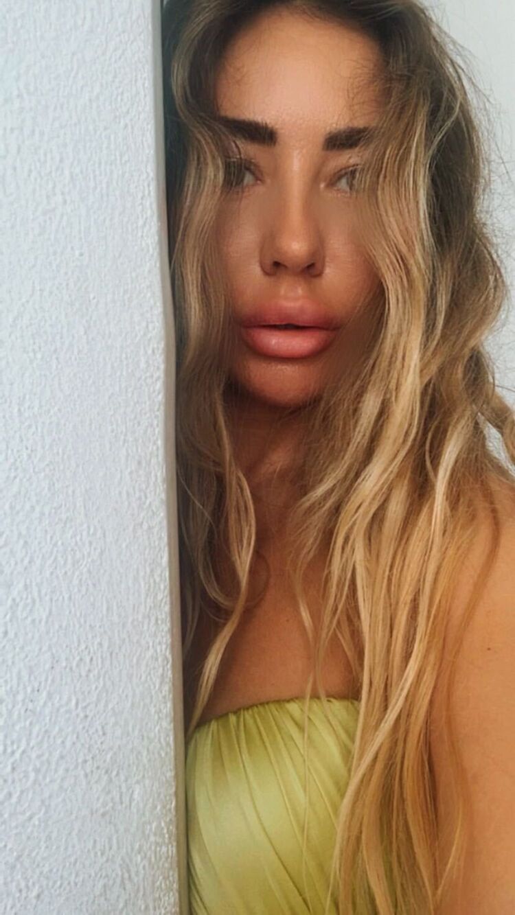  44958091  , 36 ,    Cannes