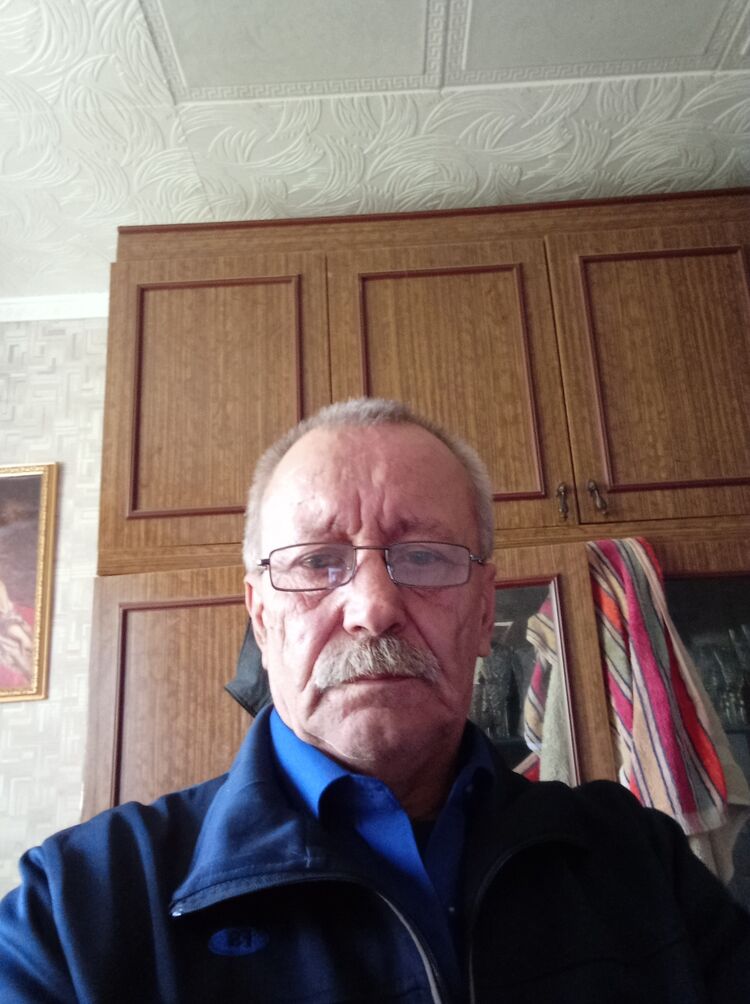  42882431  , 68 ,    