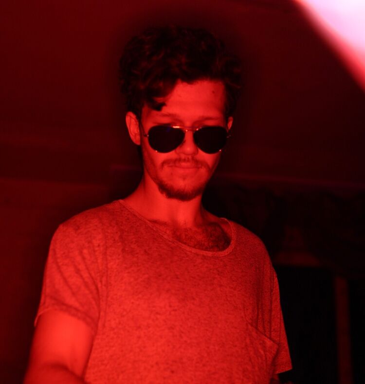 ���������� �����������, ���� ������� Secret Man, 27 ���, ������������ ��� ������