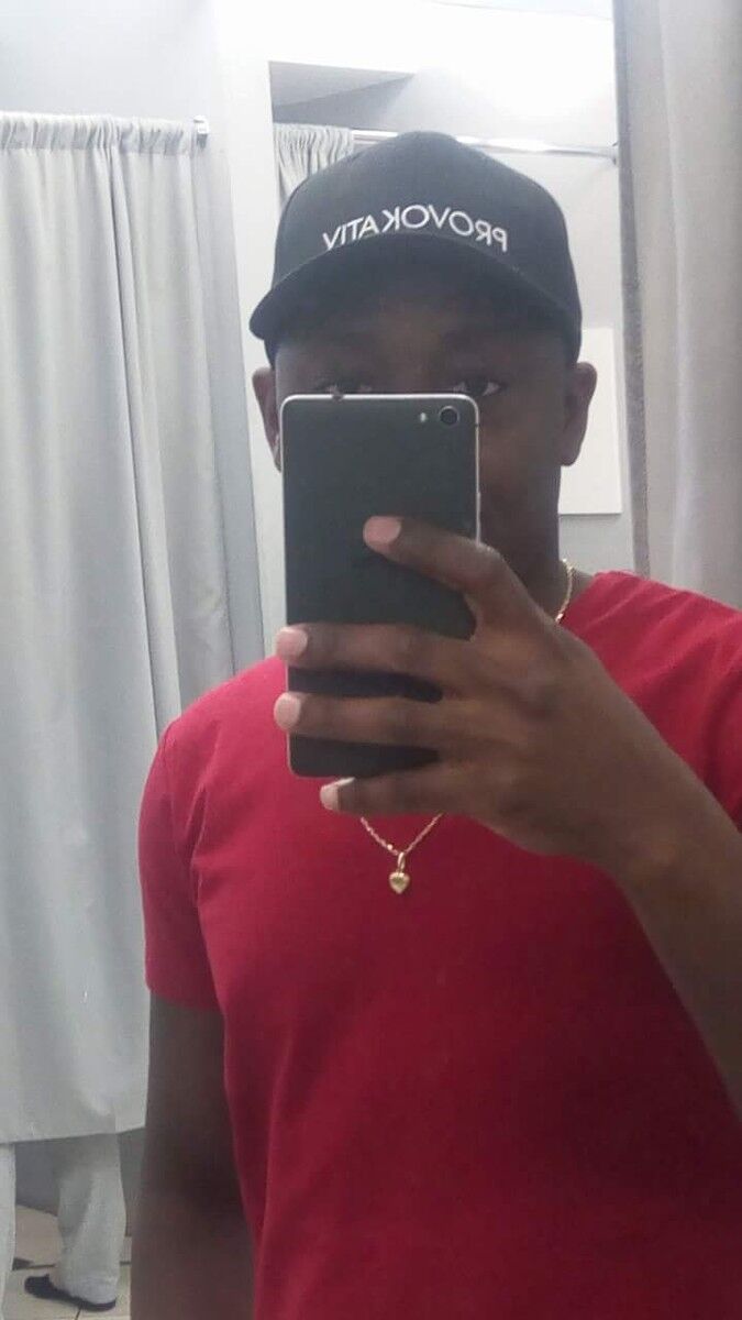  ,   Jonh, 34 ,   ,   , c 