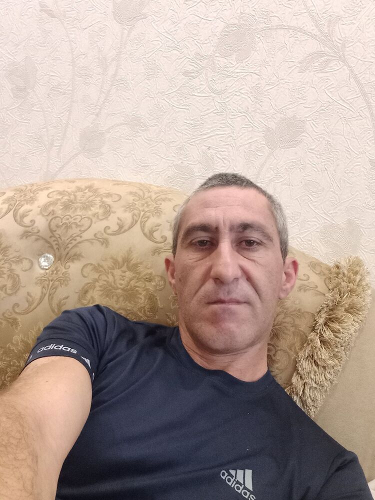  49592991  Kamo, 40 ,    