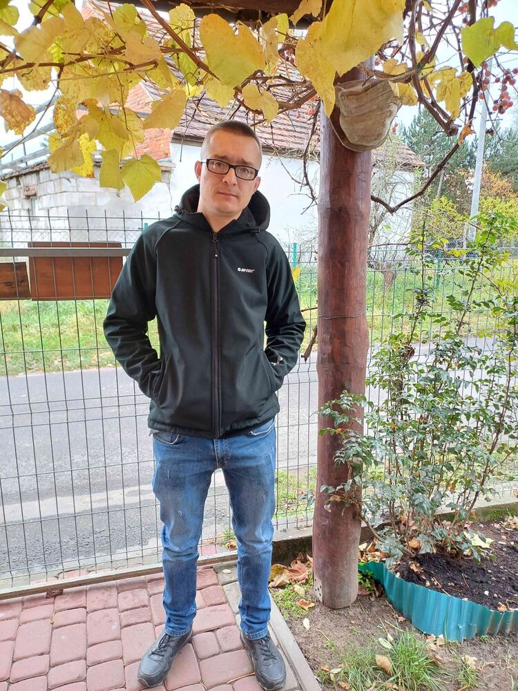  ,   Adam, 34 ,   ,   , c 