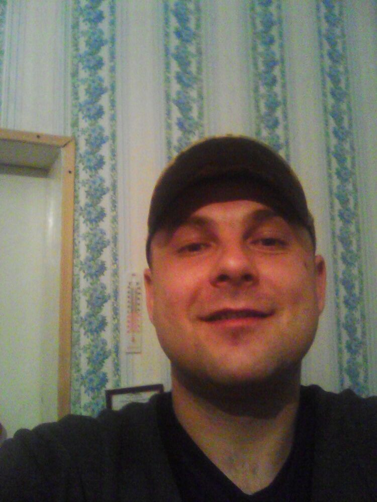  10728021  Vadim, 40 ,     