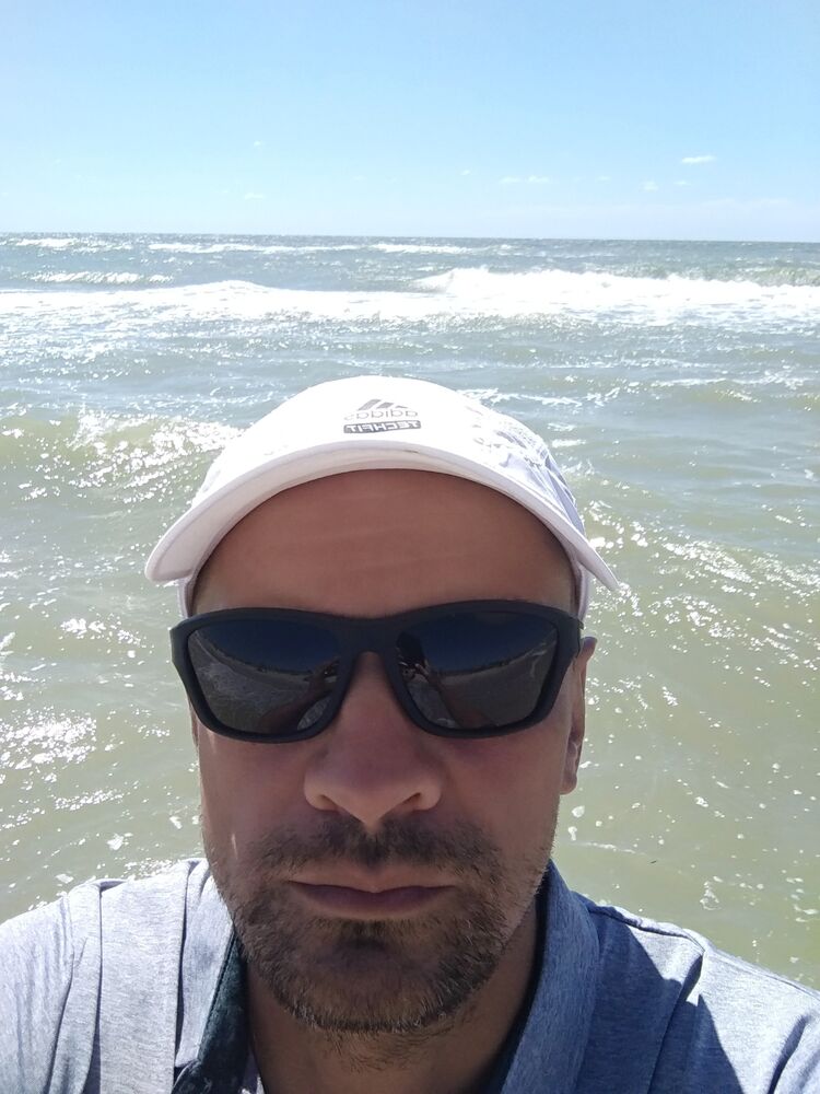  40807781  , 44 ,    