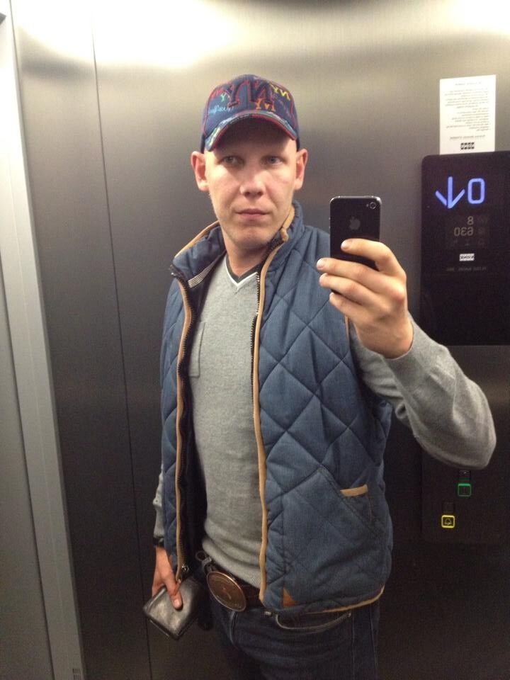  6589681  Aleksandr, 39 ,    