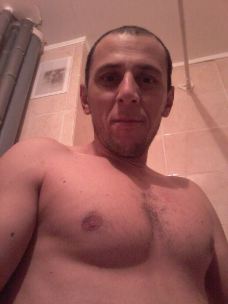  36103591  Farik, 45 ,    