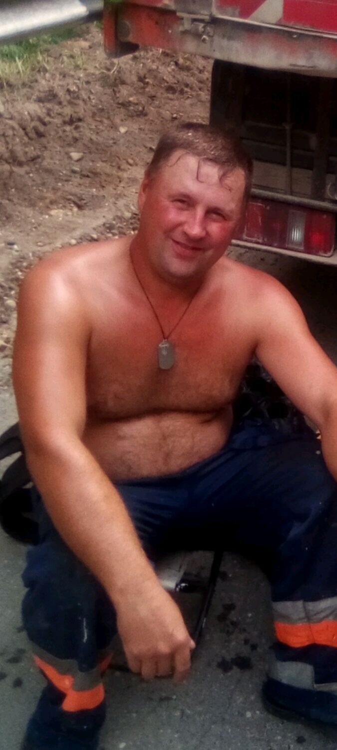  ,   Dmitry, 41 ,   c 