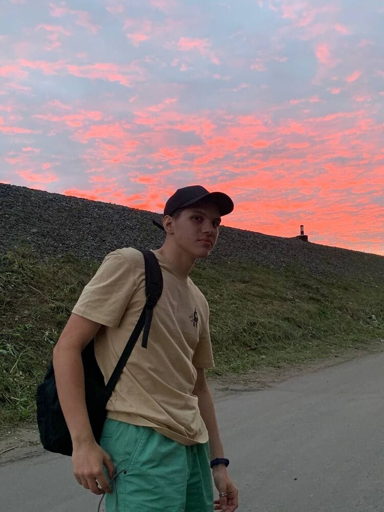  30795241  , 21 ,    -