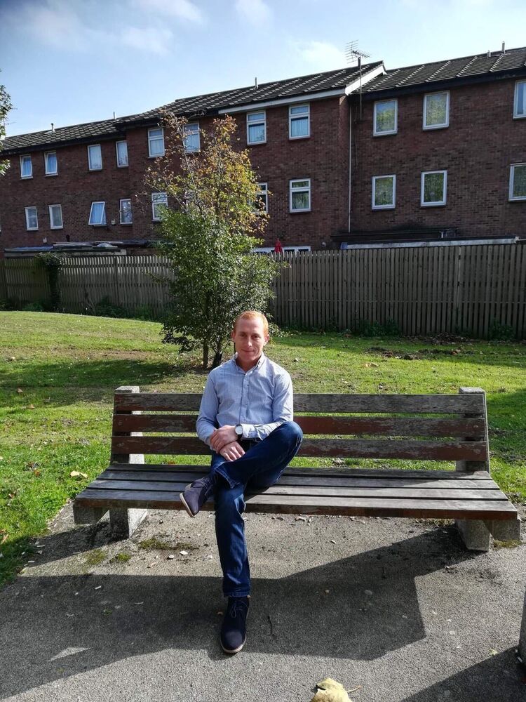  53418321  Dorin, 34 ,    Basildon