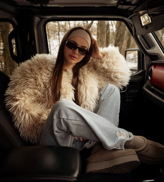  52556861  , 45 ,    -