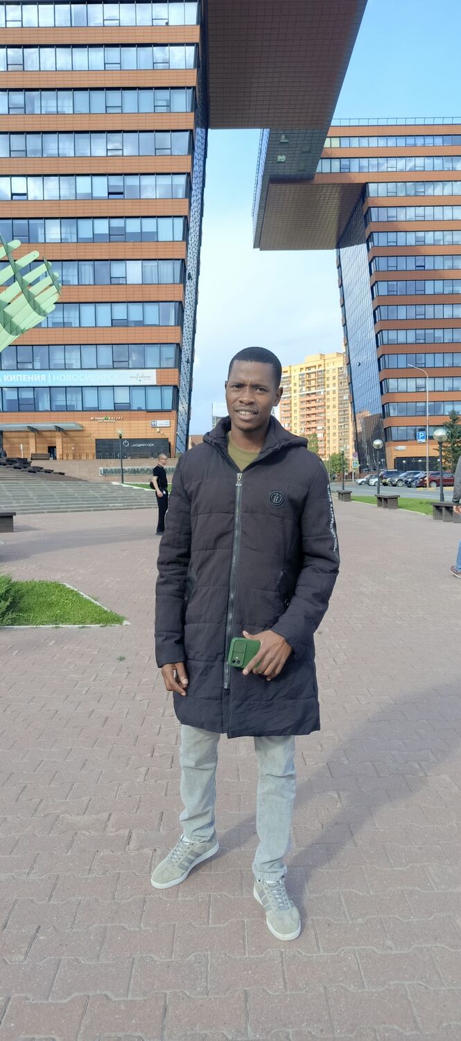  52760541  Jhonny, 26 ,    