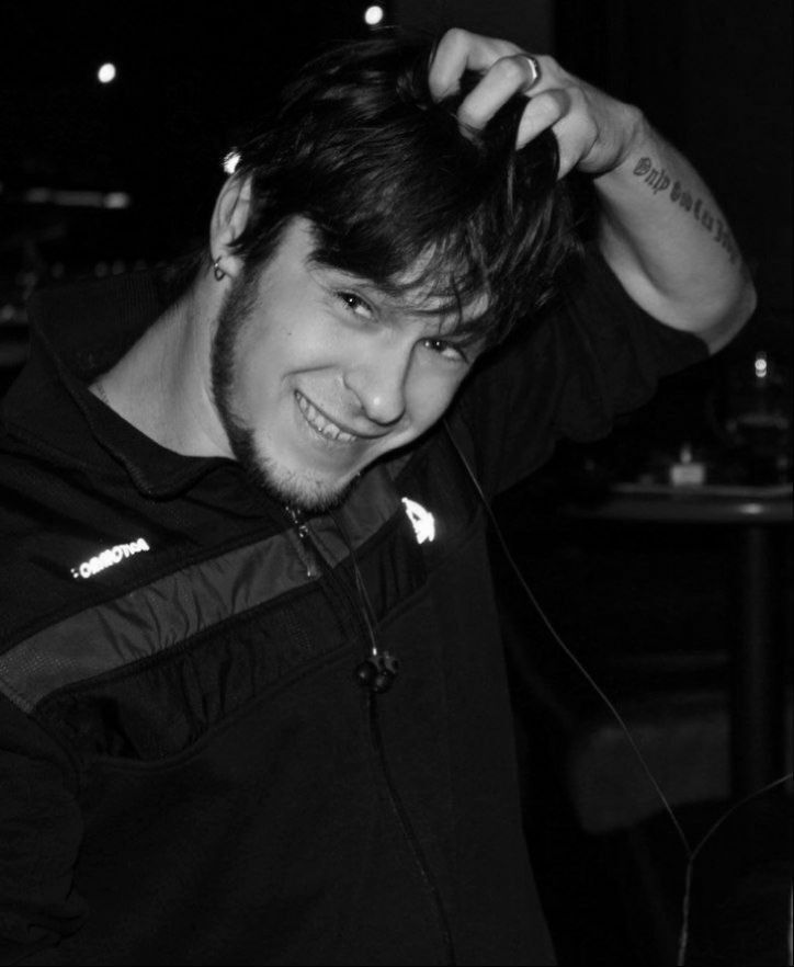  ,   Tony, 36 ,   ,   , c 
