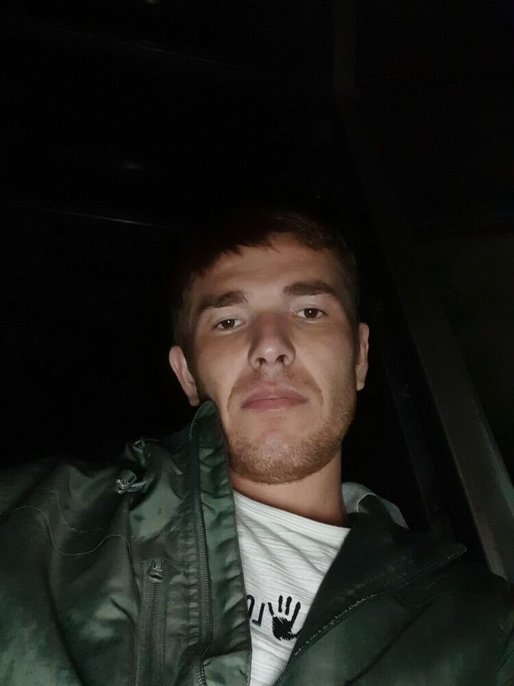  21098901  , 32 ,    