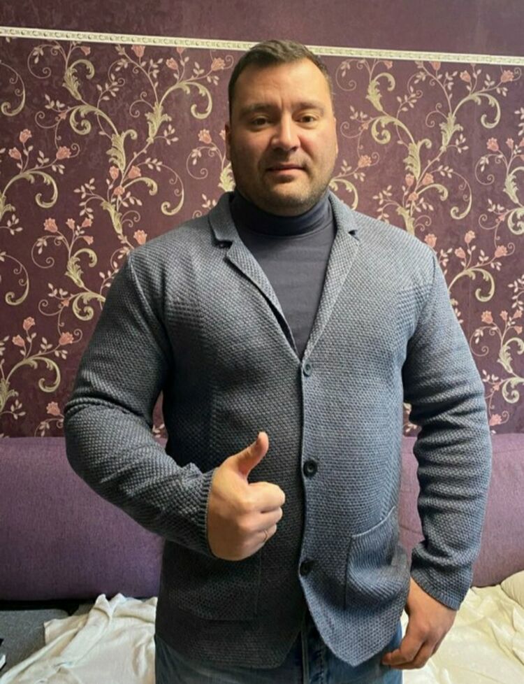  33834551  , 37 ,    