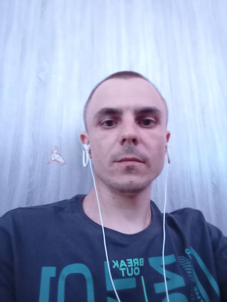  44593661  , 34 ,    