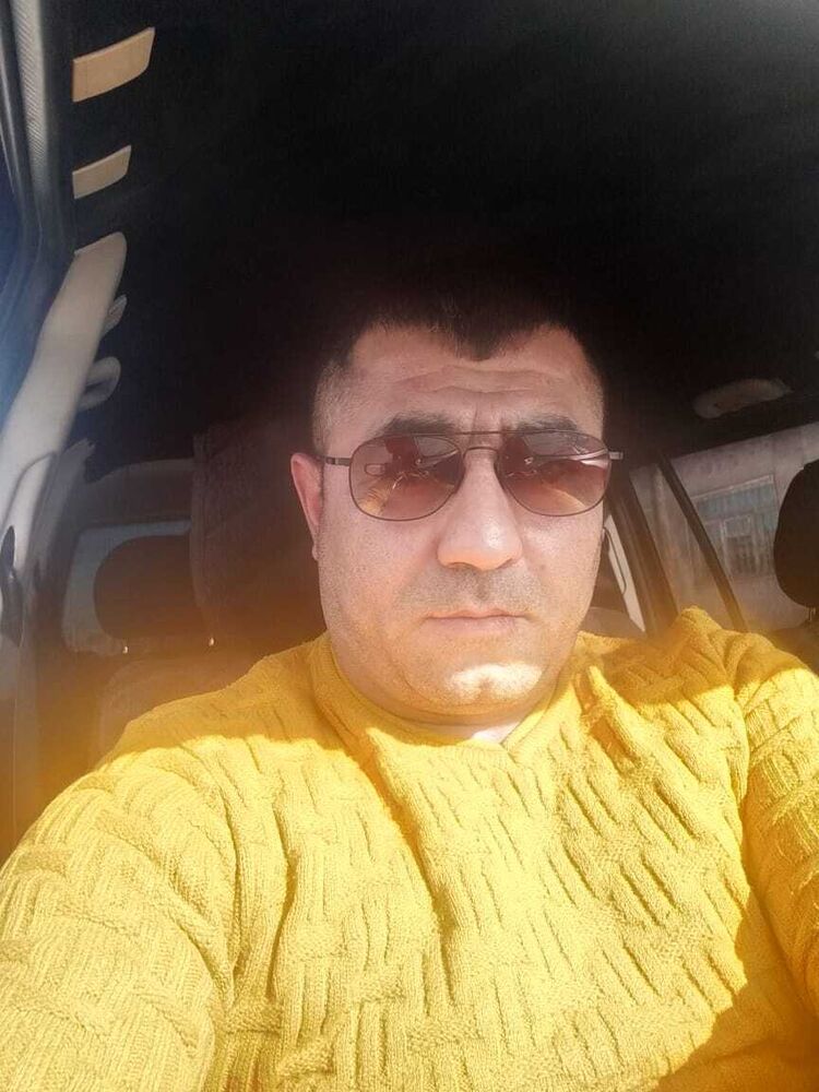  49988221  , 35 ,    