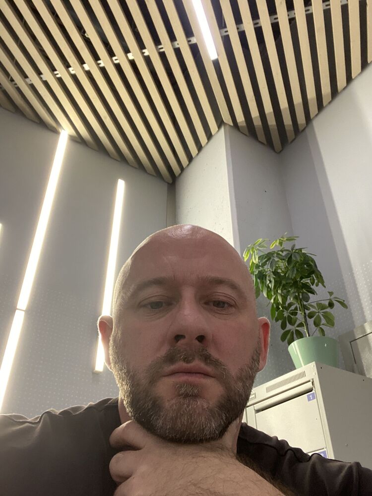  39189481  , 49 ,    -