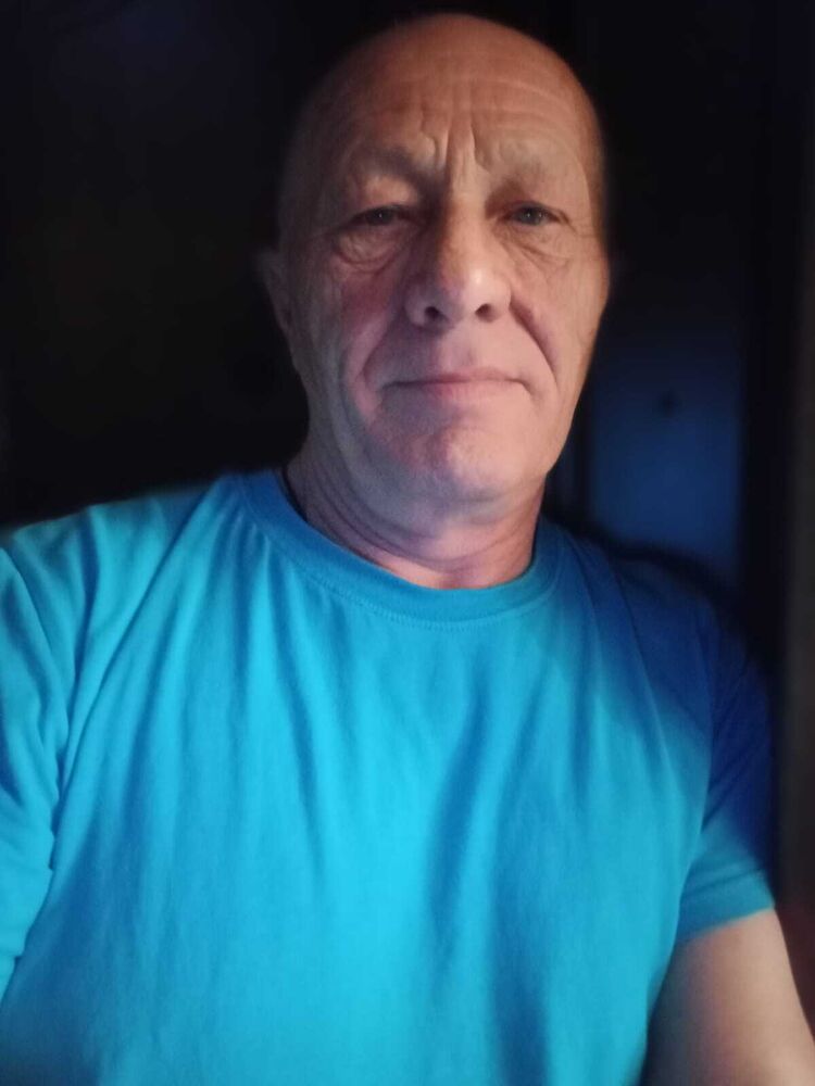  53903461  Kosta, 65 ,    