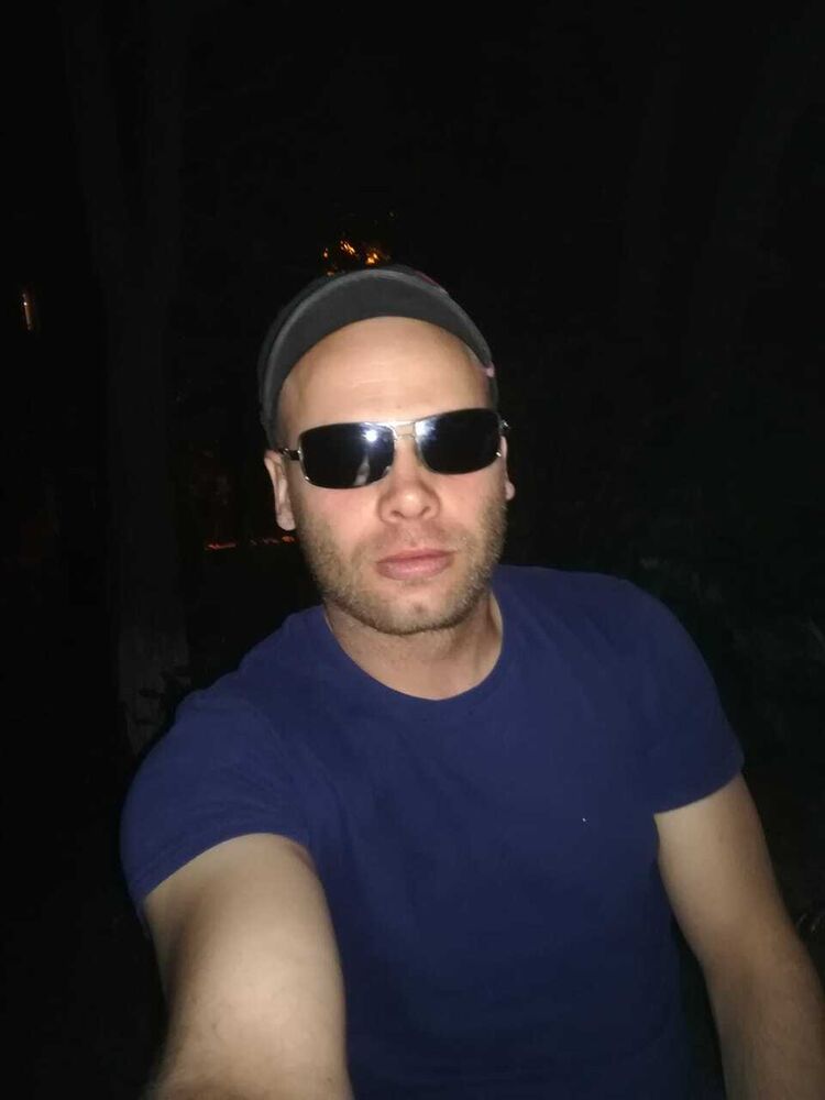  24086421  , 36 ,    