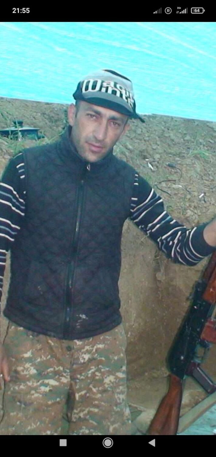  48463841  Marat, 37 ,    
