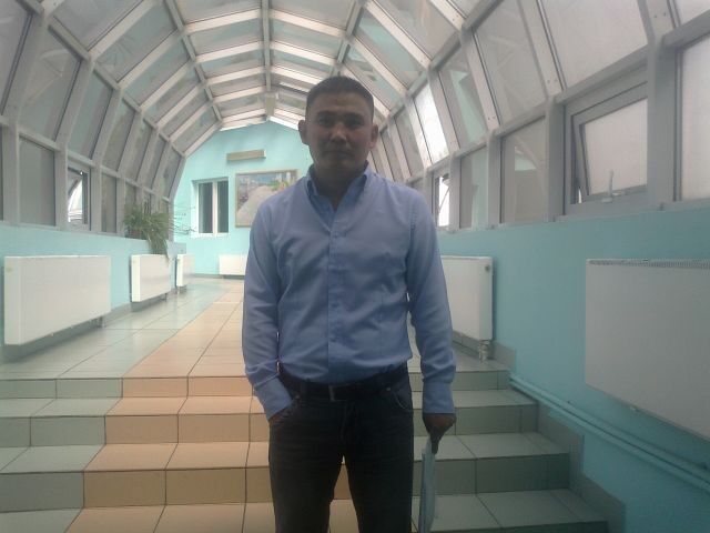  -,   , 37 ,   