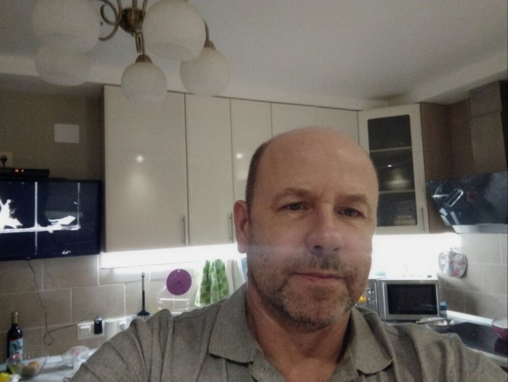  40385021  , 57 ,    -