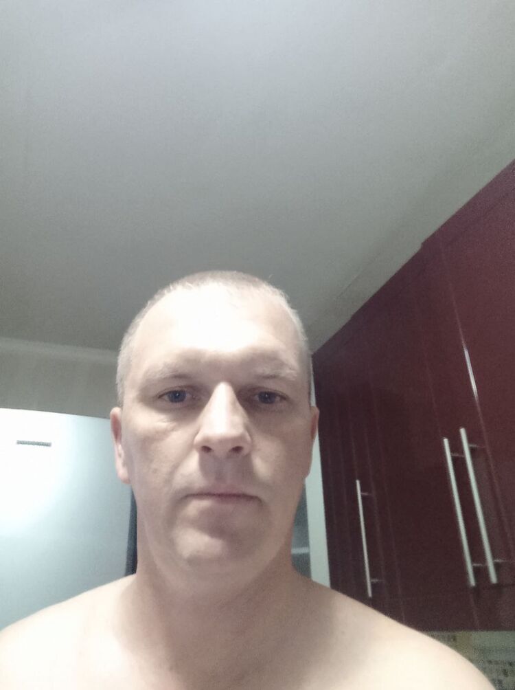  35975921  , 44 ,    