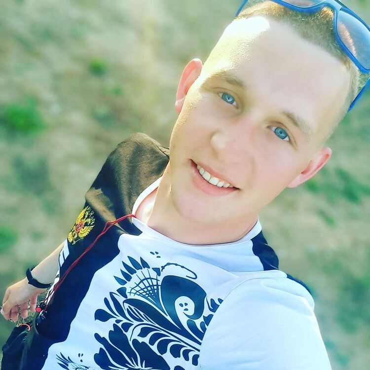  28539811  Ilya, 30 ,    