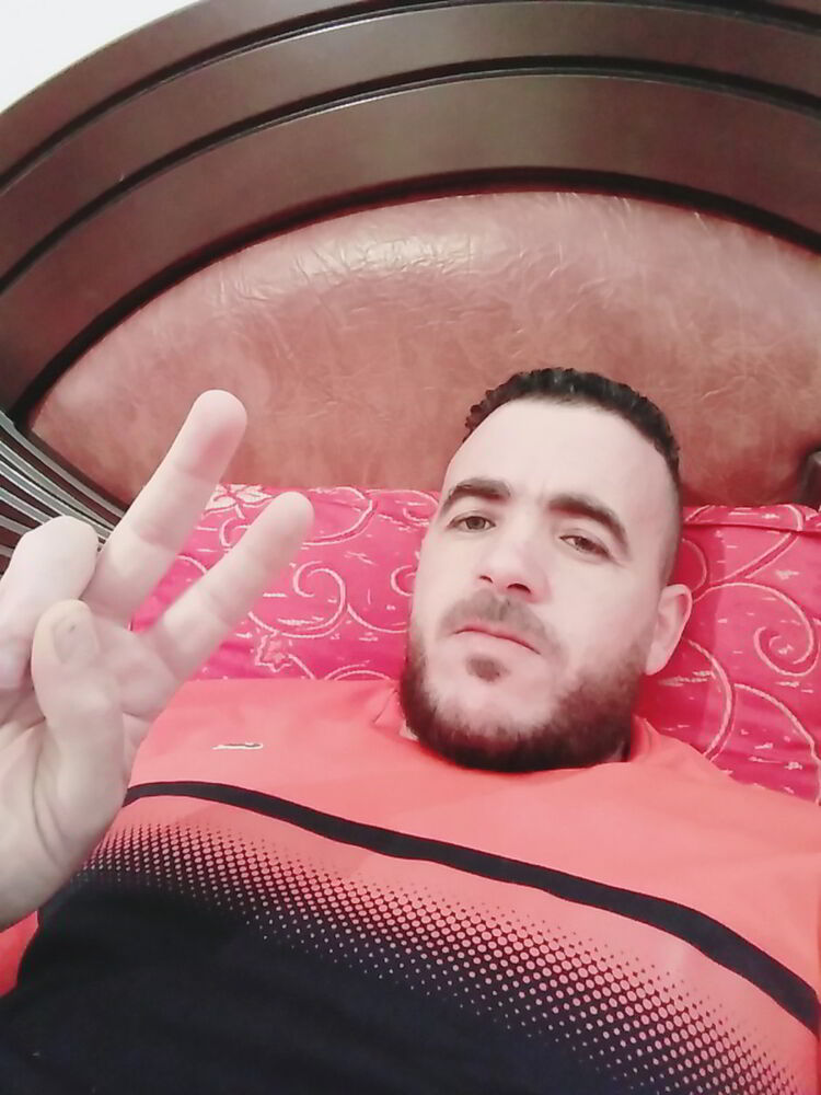  19679051  Farouk, 43 ,    Algiers