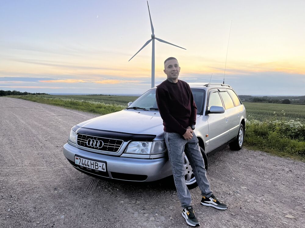  52546901  Nikitos, 28 ,    