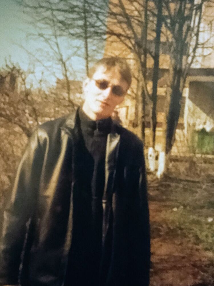  53394851  Andr, 41 ,    