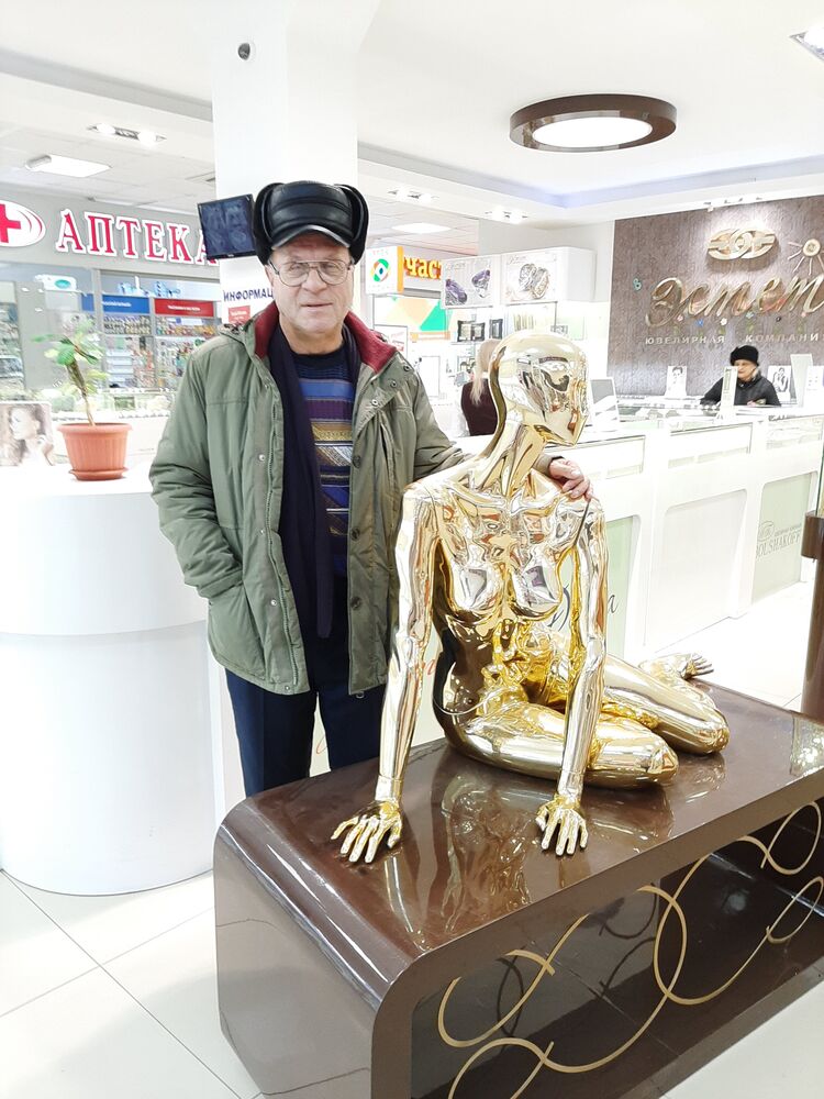  ,   Viktor s, 59 ,   ,   