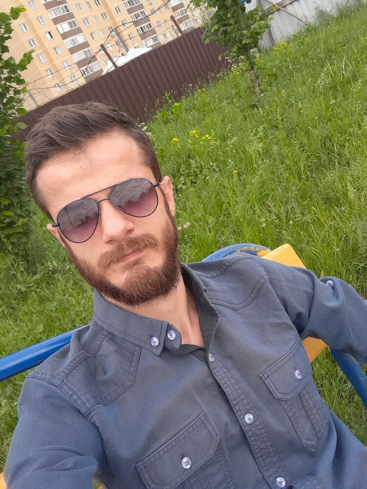  47669671  Radwan, 29 ,     