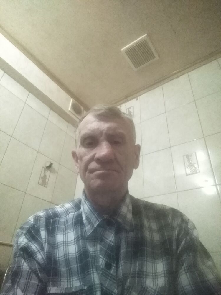  39357641  Yury, 54 ,    