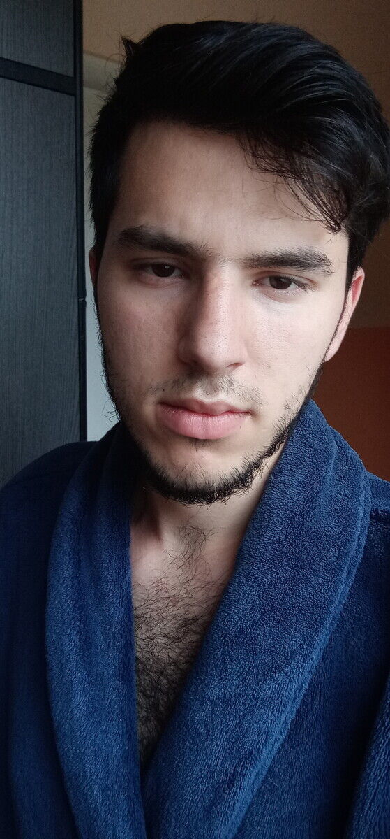  20689121  Ivan, 27 ,    Bielsko-Biala