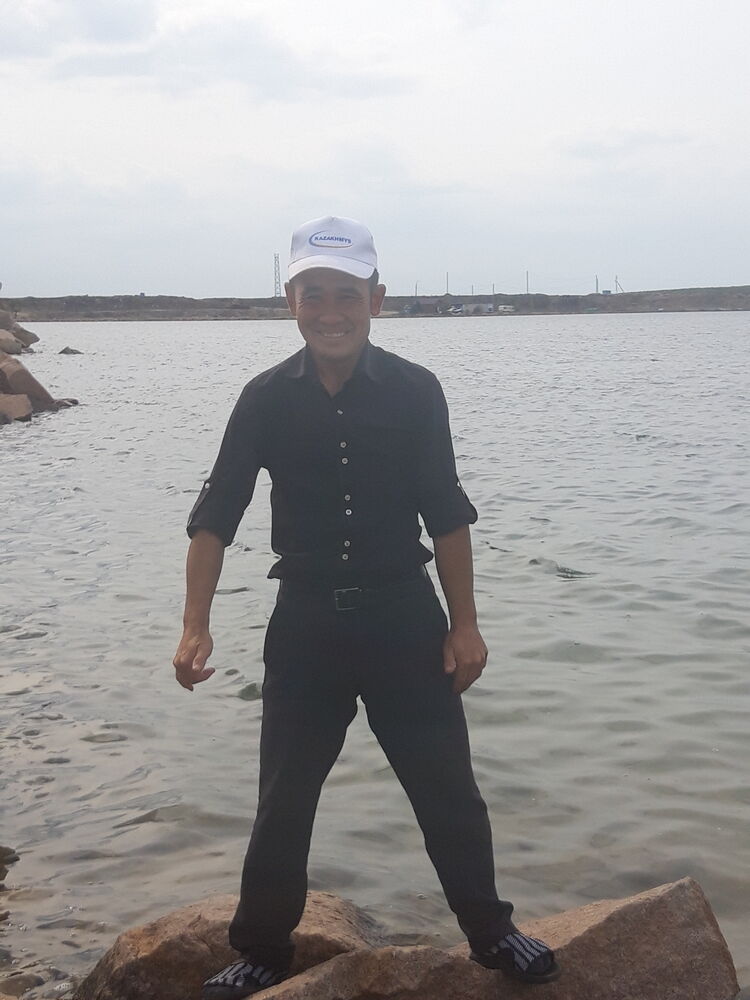  28882591  Zhangeldy, 43 ,    