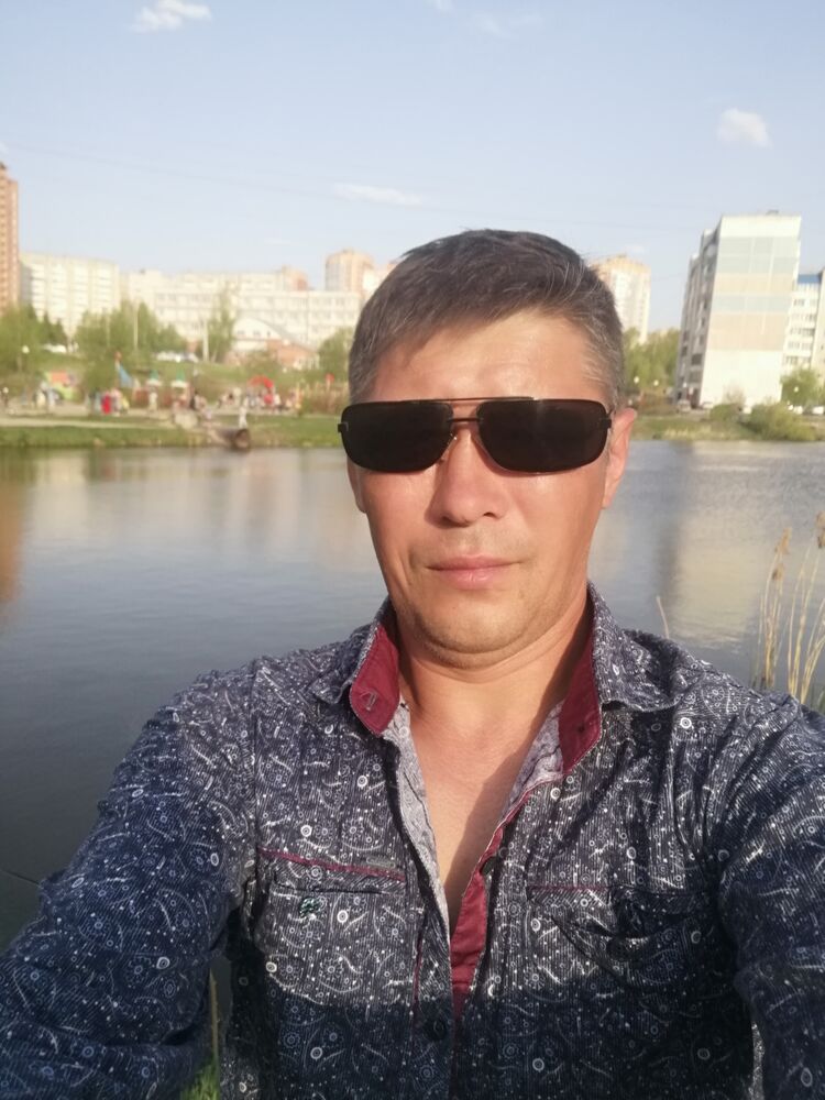  ,   Ruslan, 41 ,   ,   , c , 